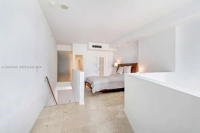 Neo Vertika Condo — Photo 3