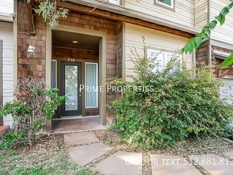 714 W Monroe St #4 — Photo 4