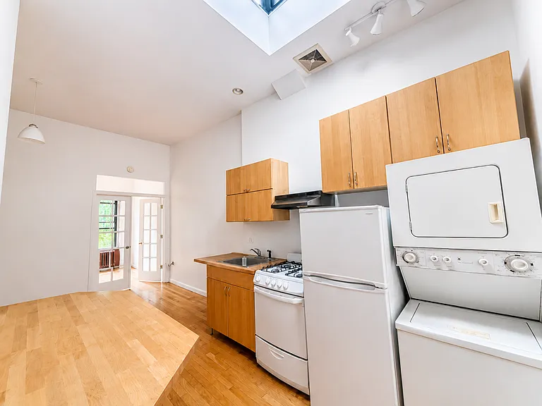 555 W 152nd St #4-A — Photo 7