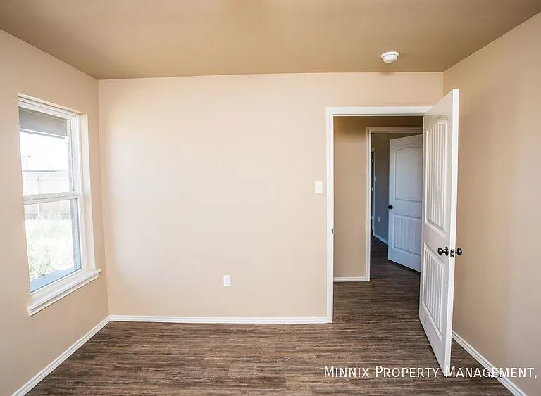 2602 N Avenue P — Photo 9