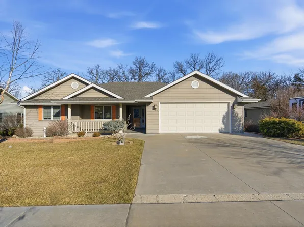 125 Hunter Dr, Manhattan, KS 66503