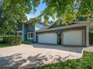 2241 Oak Glen Trl, Stillwater, MN 55082