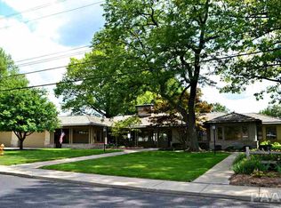 238 E High Point Rd, Peoria, IL 61614