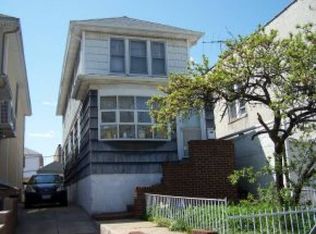 1556 W 9th St, Brooklyn, NY 11204