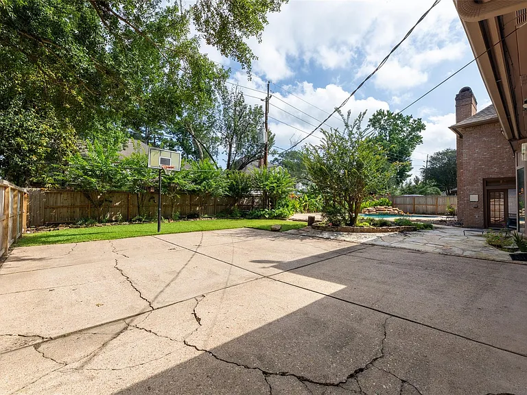 9714 Godstone Ln — Photo 43