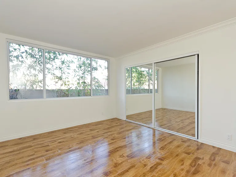 8040 W 83rd St #104 — Photo 36
