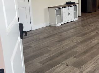 1972 Dennis Ln, Santa Rosa, CA 95403