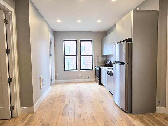 2nd image of 1442 Lexington Ave #7W
