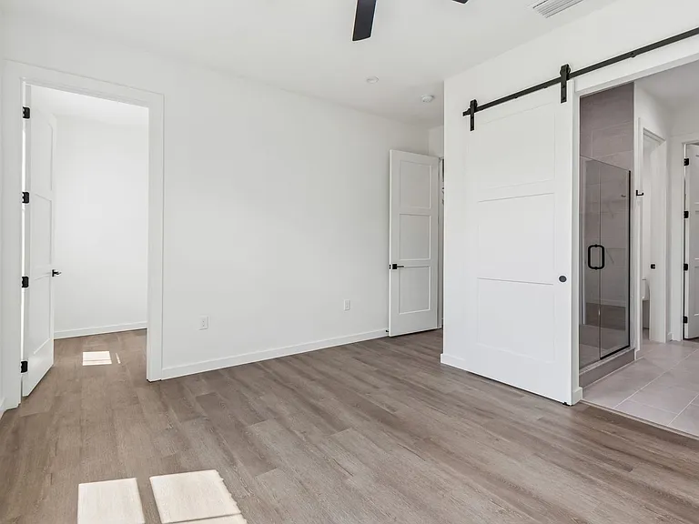 1218 E Kay St #14 — Photo 49