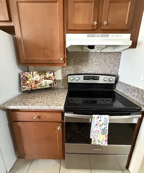 6251 N 48th Ave #2 — Photo 8