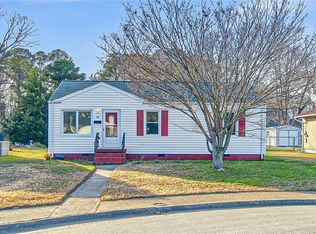 46 Wellington Dr, Hampton, VA 23666