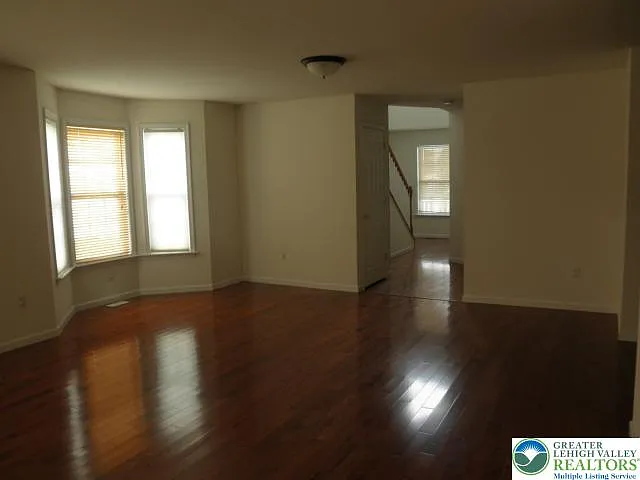 4160 Ross Rd — Photo 7