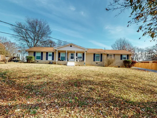 211 Cumberland Hills Dr, Madison, TN 37115