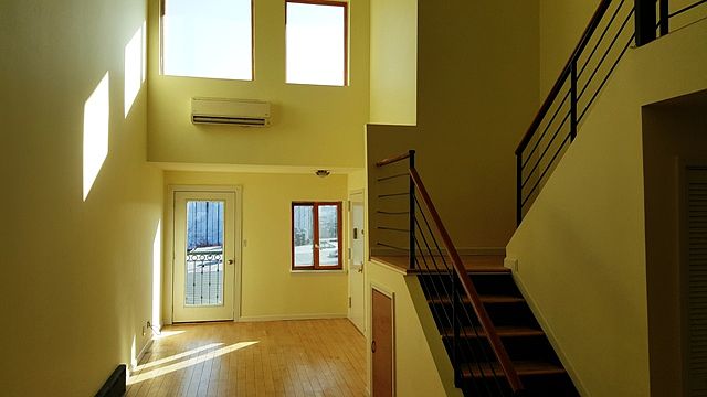 1st image of 354 Onderdonk Avenue #4A