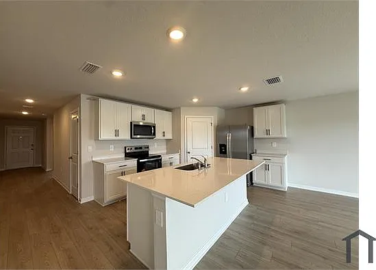 12431 Hopscotch Ave — Photo 9