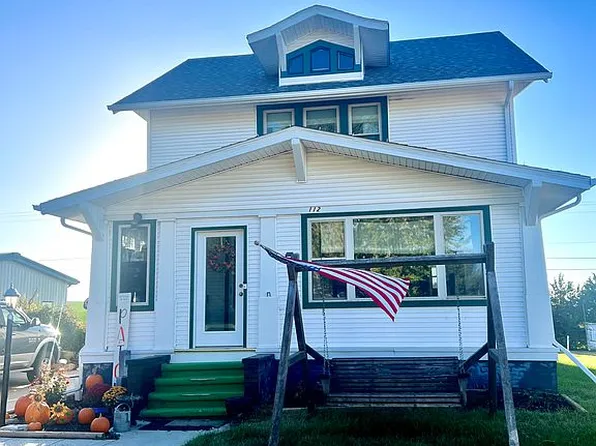 112 N 1st St, Newman Grove, NE 68758