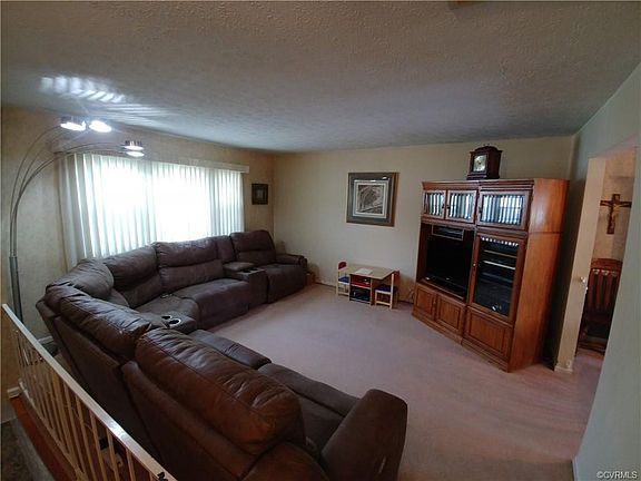 5th image of 3502 Sussex Dr