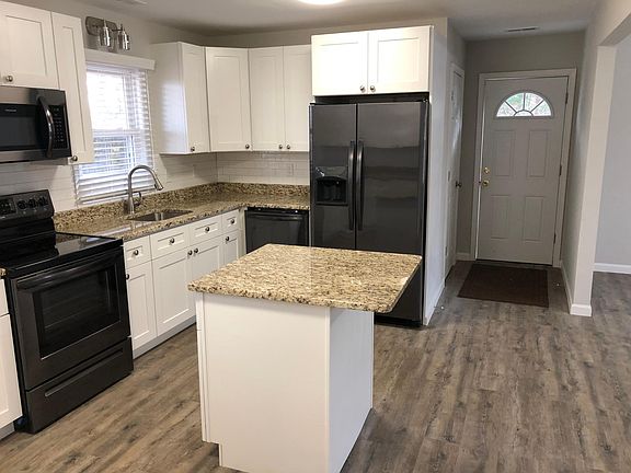 5th image of 210 Harry Hawkins Ln