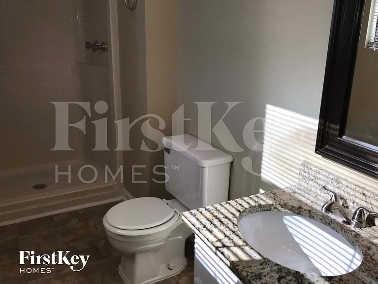3675 Sharon Dr — Photo 9