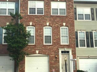 6313 Burgundy Leaf Ln, Alexandria, VA 22312