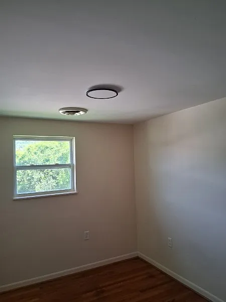 2 bed, 850 sqft, $949 — Photo 2