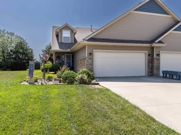 4404 SE Oak Bend Dr, Topeka, KS 66609