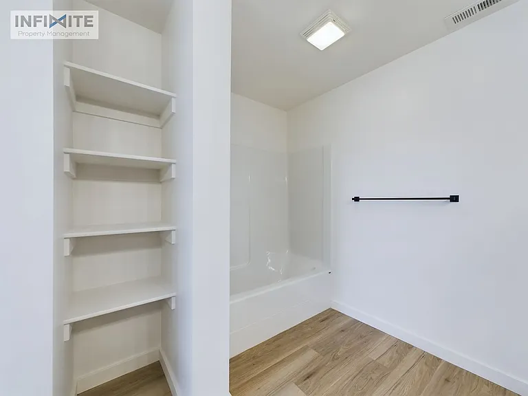 602 Relentless Dr #C — Photo 12
