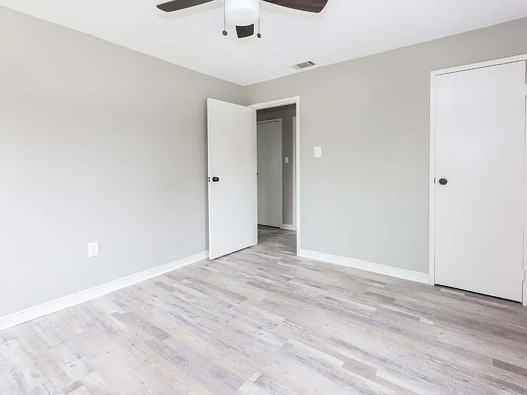 700 W M Ave #3 — Photo 3