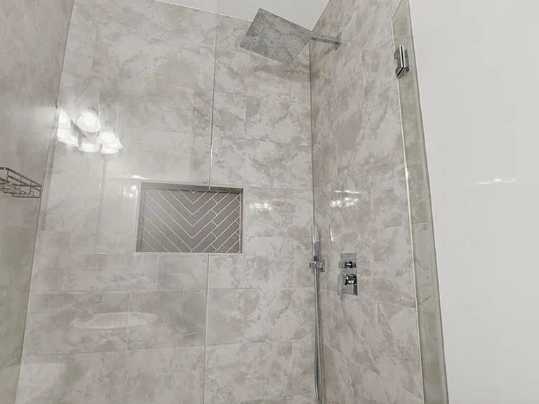 702 Barberry Dr — Photo 24