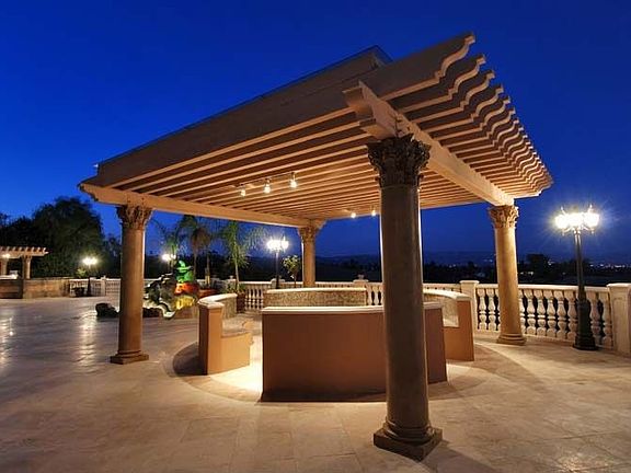 4th image of 5142 Parkway Calabasas