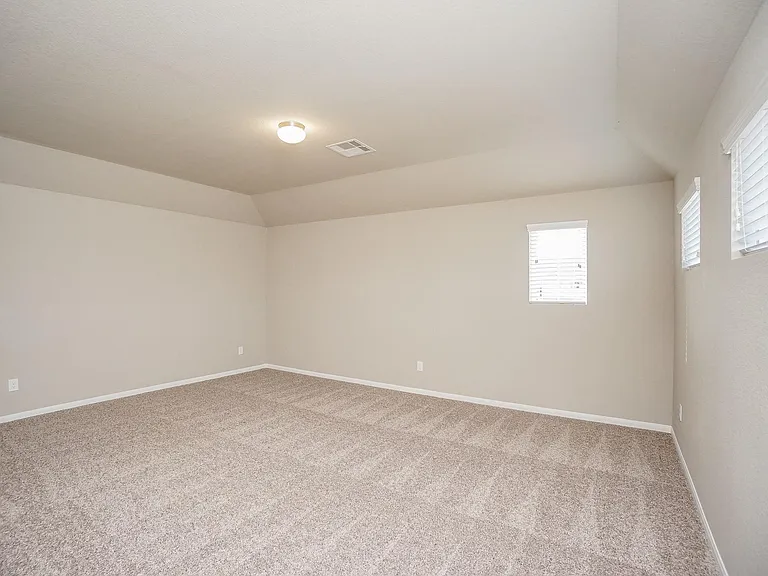 5463 Grand View Dr — Photo 29