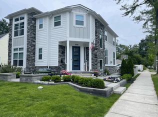 1808 Hazel St, Birmingham, MI 48009