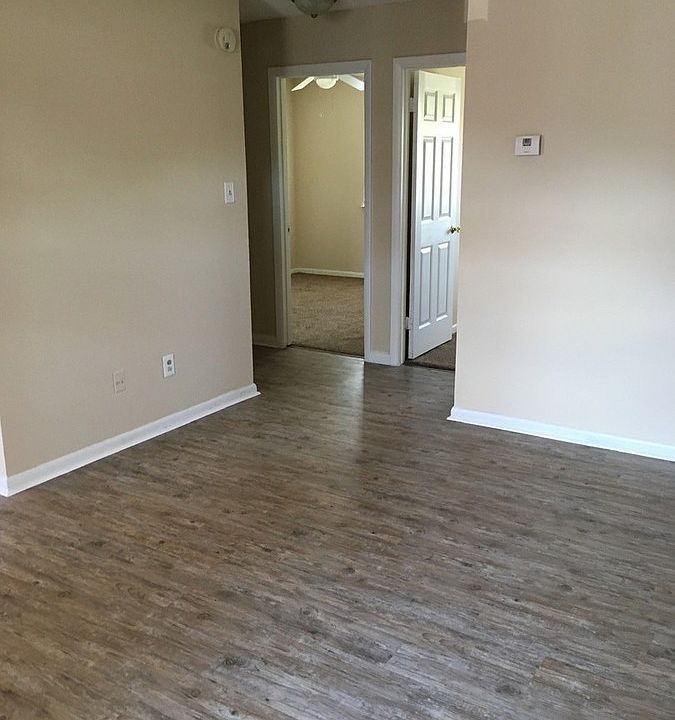 1st image of 3717 Turnpike Rd APT 203