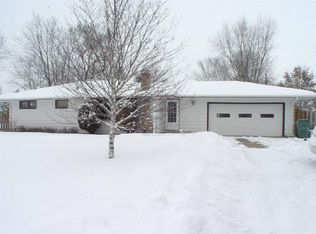 169 W Hononegah Rd, Rockton, IL 61072