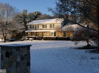 9831 Log House Ct, Gaithersburg, MD 20882