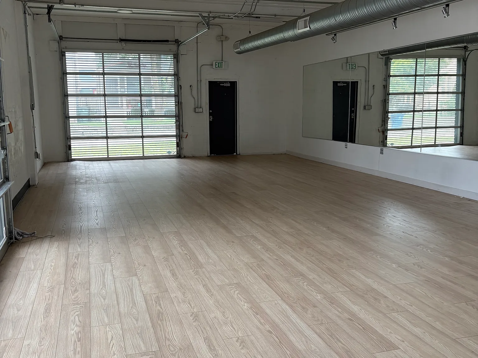 Studio, 1900 sqft, $2,850 — Photo 2