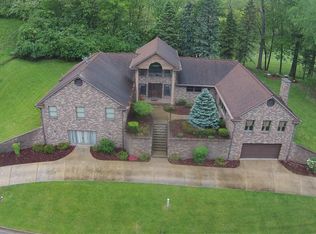 1830 Lochmoor Blvd, Jackson, MI 49201