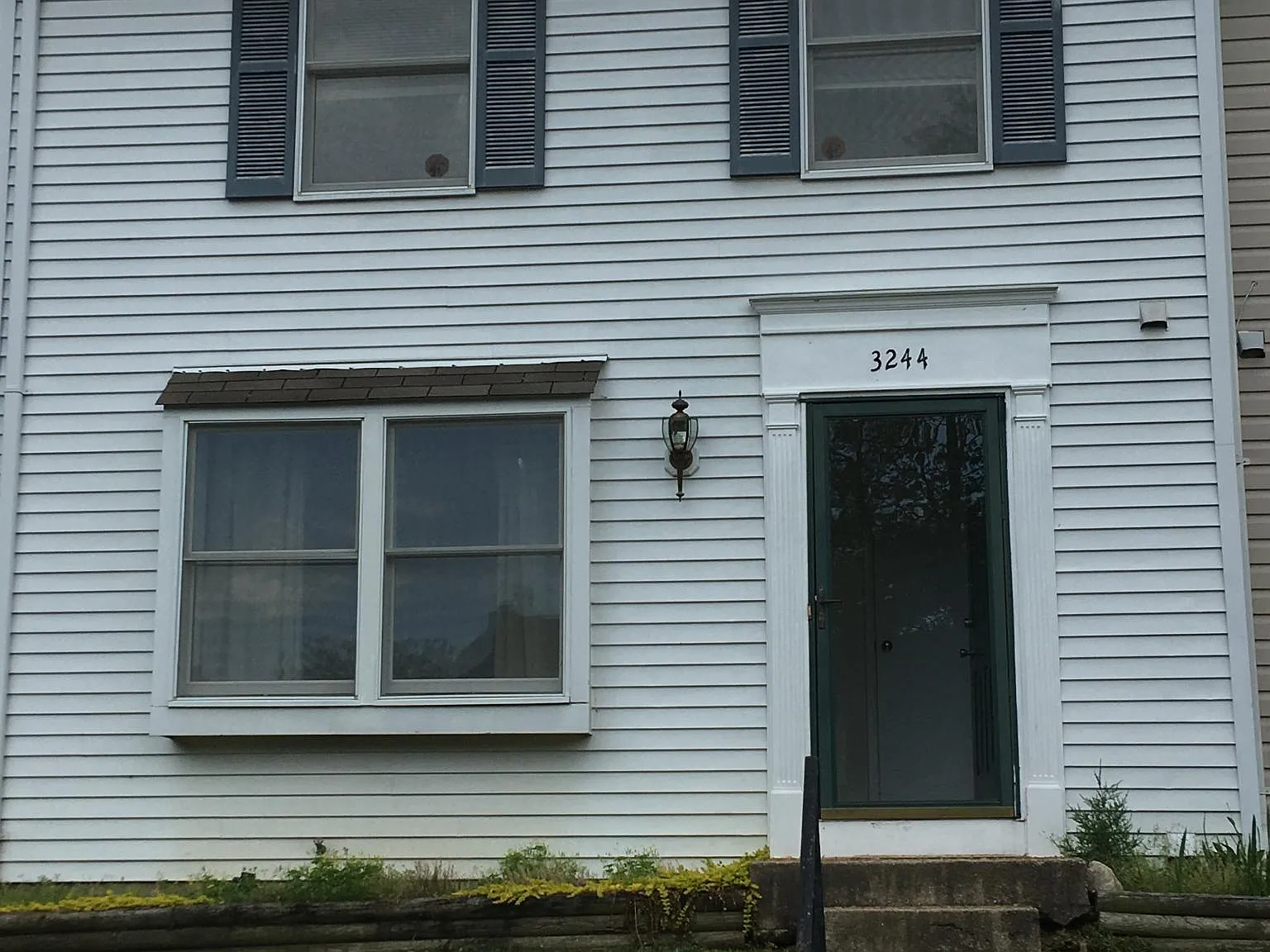 3 bed, 2.5 bath, 1820 sqft, $2,500 — Photo 1