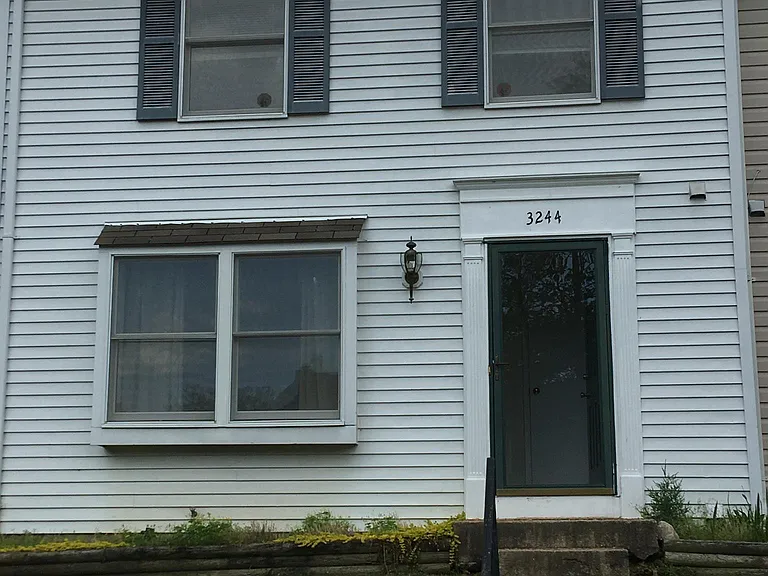 3244 Wyndale Ct — Photo 1