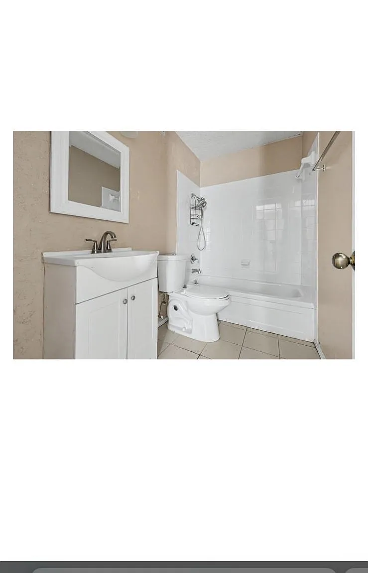 2 bed, 1000 sqft, $1,700 — Photo 3