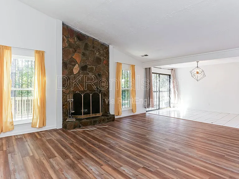 135 Beethoven Ct — Photo 5