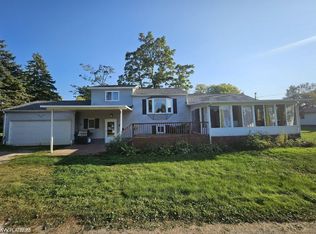 4056 E Hemphill Rd, Burton, MI 48519