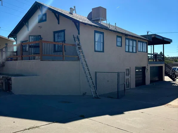 1928 Sunshine Ter SE, Albuquerque, NM 87106