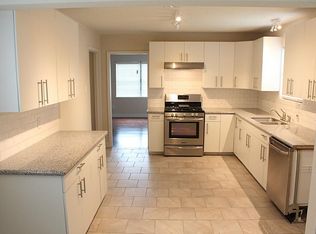 7453 Saunders Rd, Houston, TX 77016