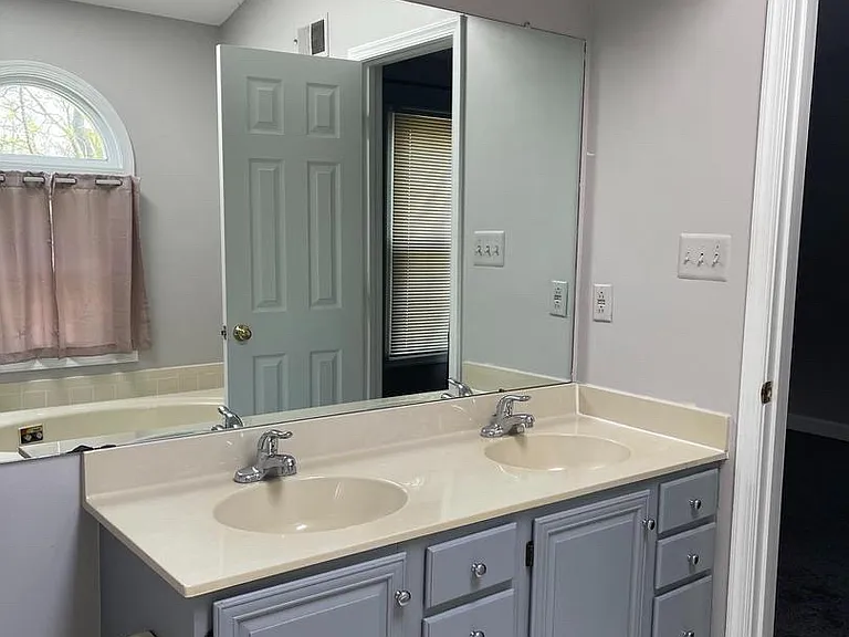 13859 Wakley Ct — Photo 11