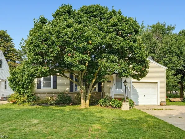 1628 Parker Dr, Mayfield Heights, OH 44124