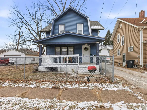 1616 25th Ave, Moline, IL 61265