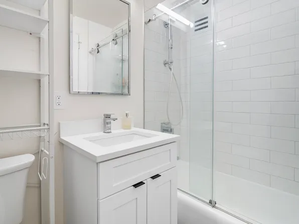301 East 69th Street 14L image 5 of 6