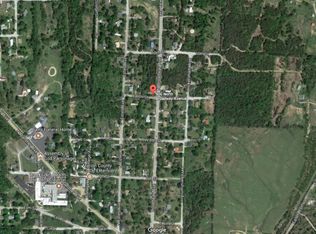 900 N Broadway Ave, Yellville, AR 72687