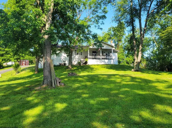 5 Clark St, Fairmont, WV 26554